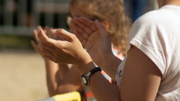 Napis z „S” w koronie pojawił się na murze