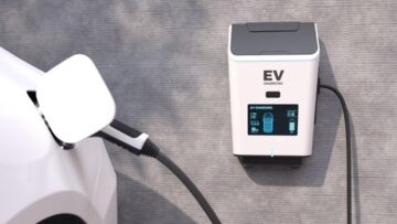 Nowa infrastruktura dla samochodów elektrycznych w Sandomierzu: montaż ładowarek na parkingu