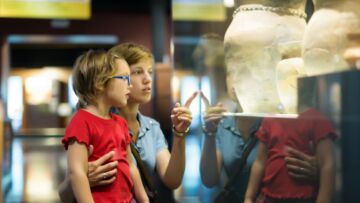 Zapraszamy na wystawę poświęconą życiu i twórczości Janusza Kamockiego w Muzeum Zamkowym w Sandomierzu