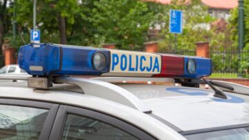 Pod koniec 2024 roku w powiecie sandomierskim policja zatrzymała dwie osoby ukrywające się przed prawem